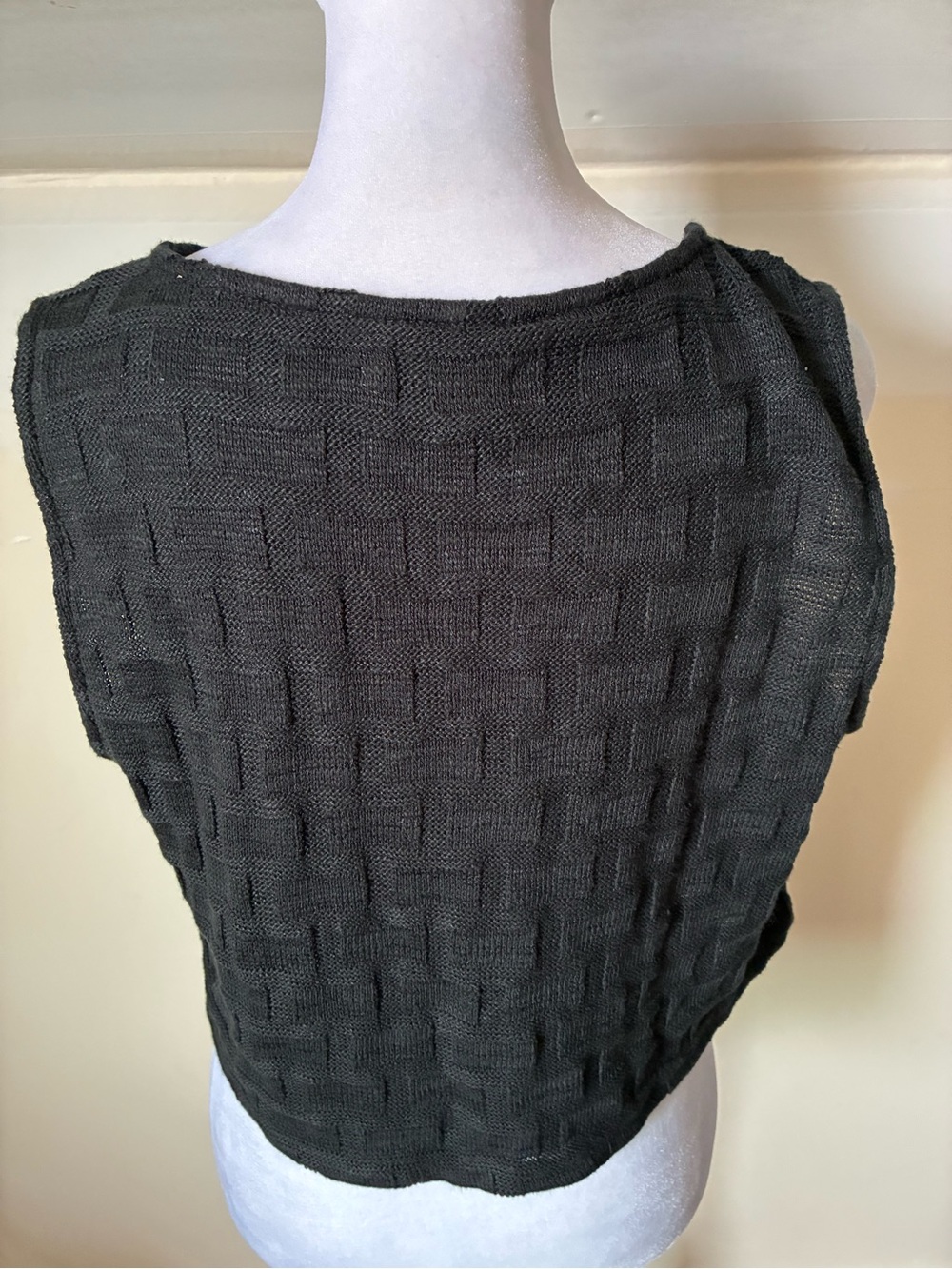 Madewell Black Knit Button Front Cropped Sweater Vest Tank Top size Medium - Picture 7 of 7